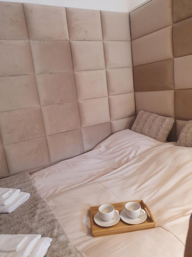Apartament Beige Z Ogrodkiem Dziwnowek Ngoại thất bức ảnh